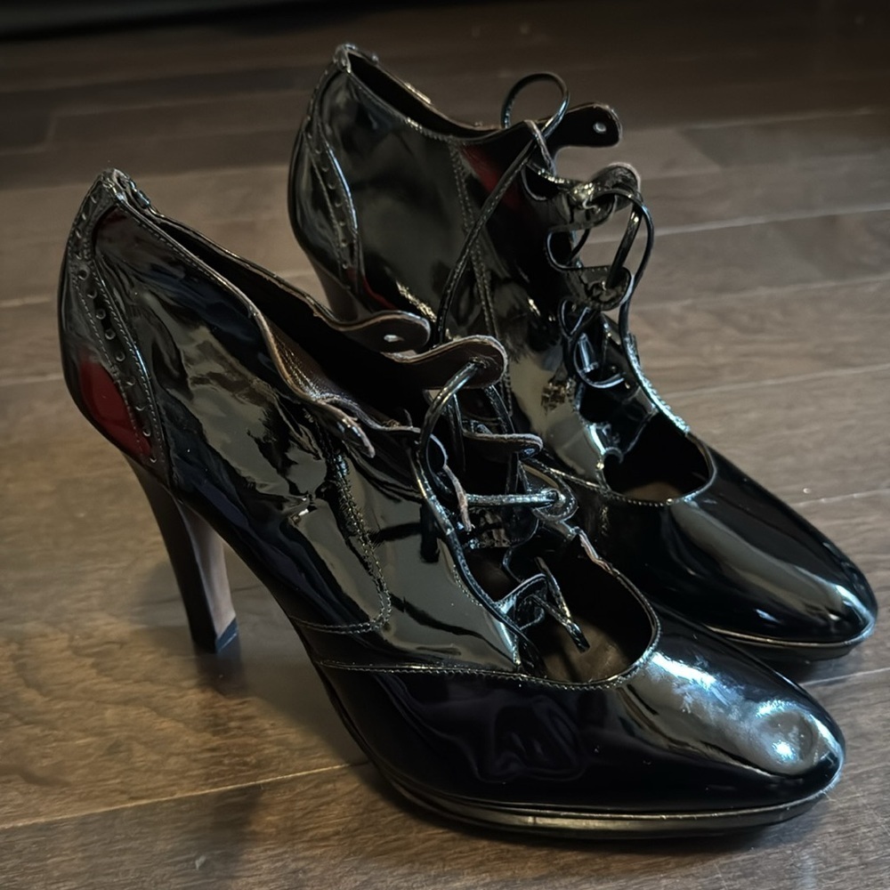 PIED A TERRE Black Patent Leather Stiletto Heels Shoes Size 39